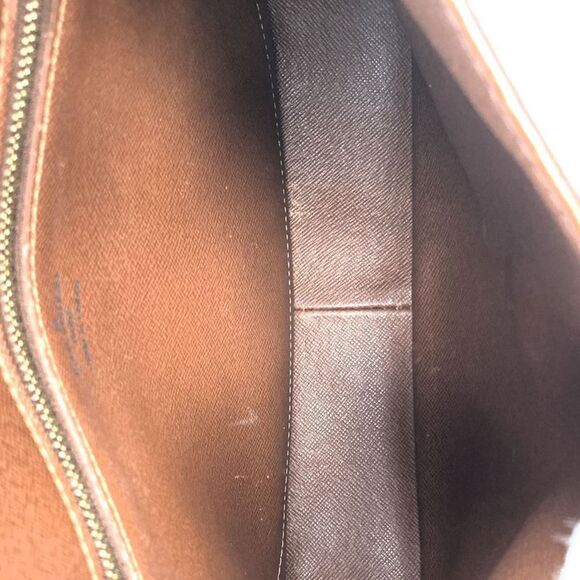 Louis Vuitton Saint Cloud Brown Canvas Shoulder Bag (Pre-Owned) - Picture 6 of 7